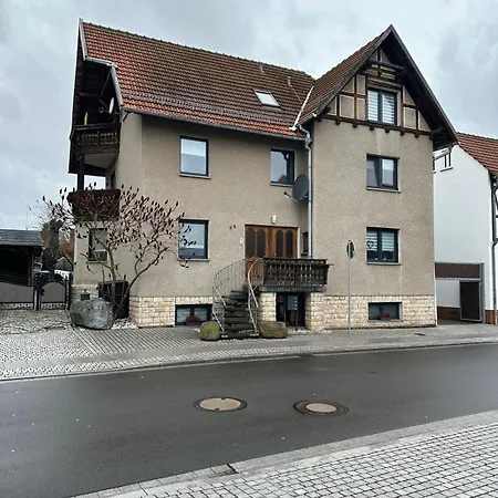 2,5 Raum Moebliert Dachgeschoss *