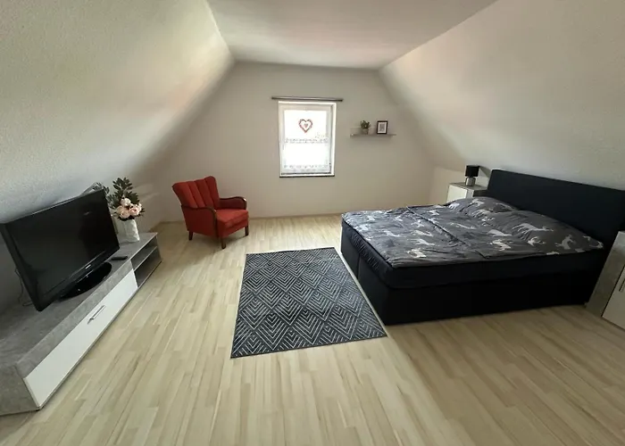 Appartement 2,5 Raum Moebliert Dachgeschoss